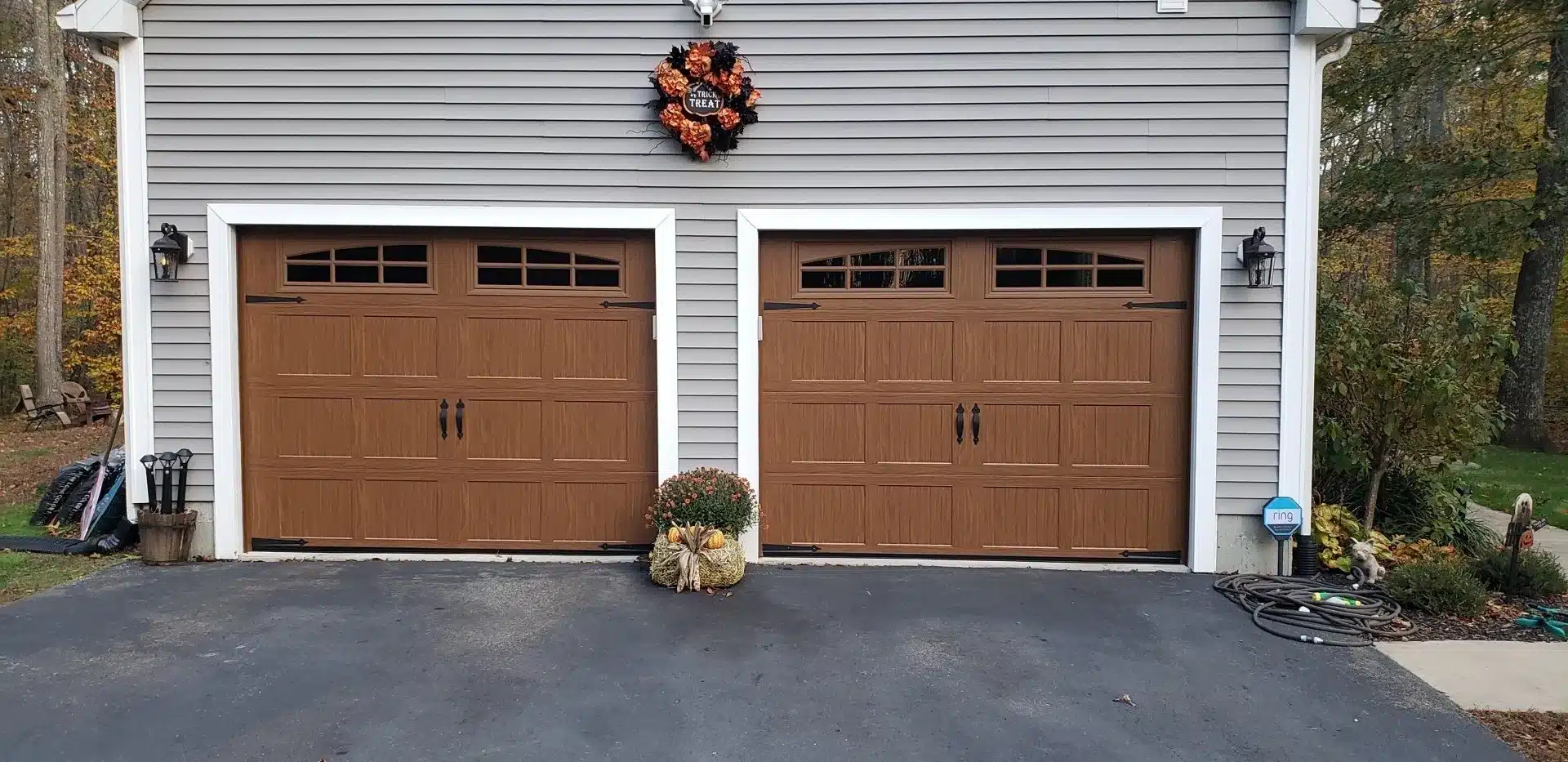 Residential garage doors