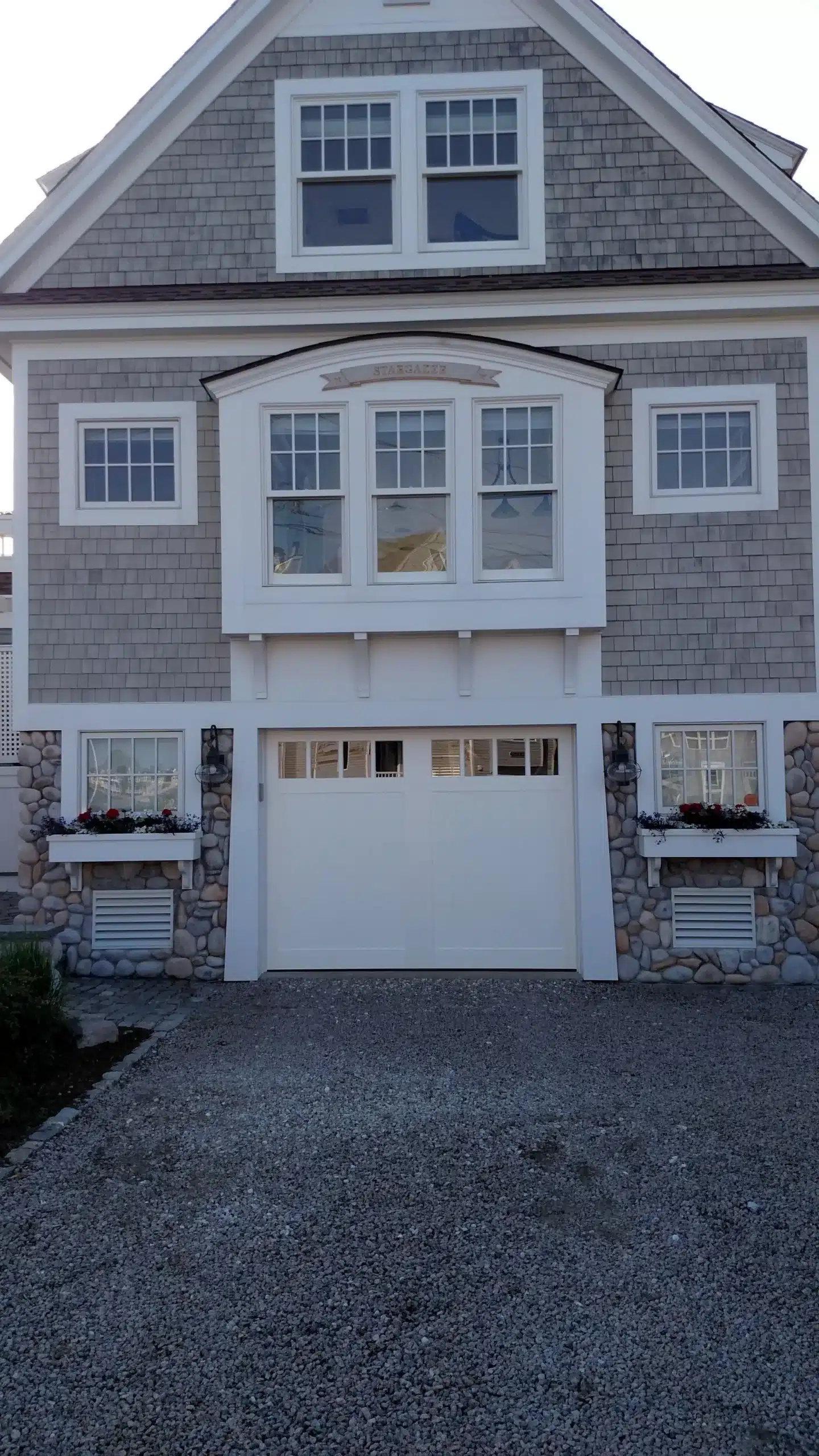 Residential garage doors Residential garage doors