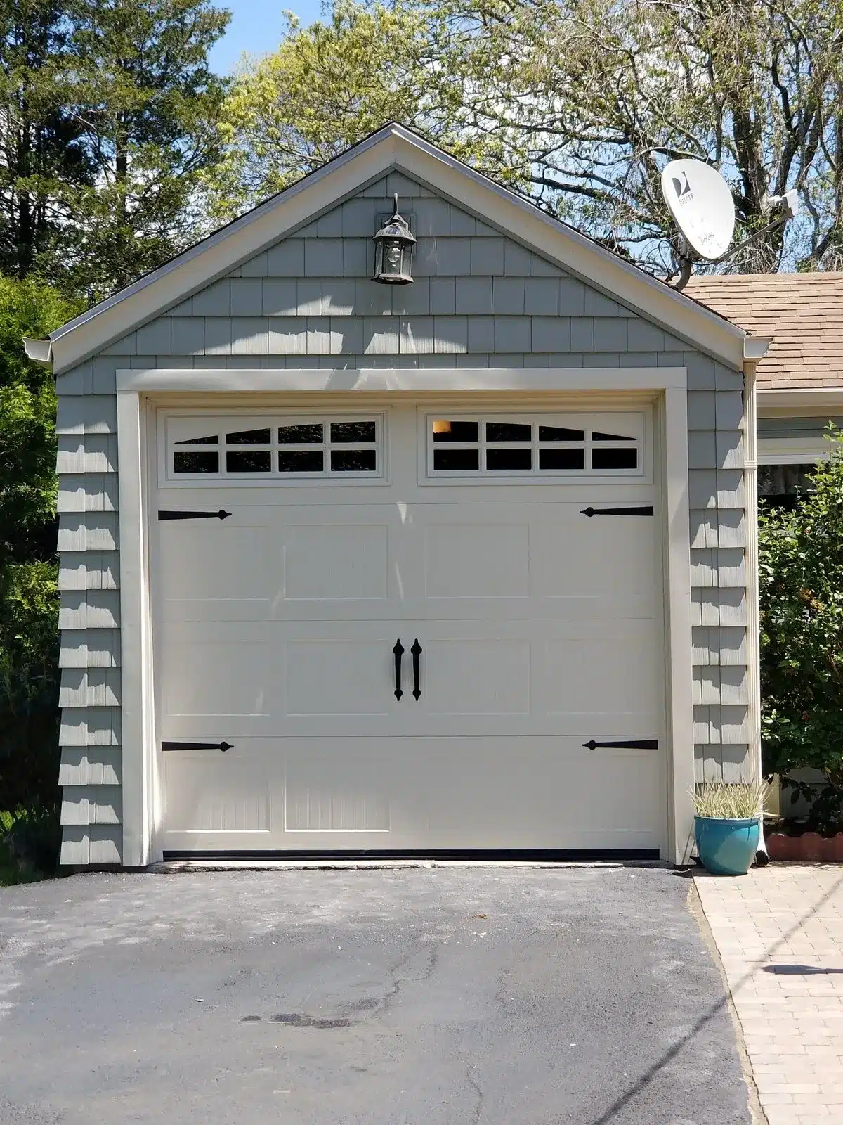 Residential garage doors