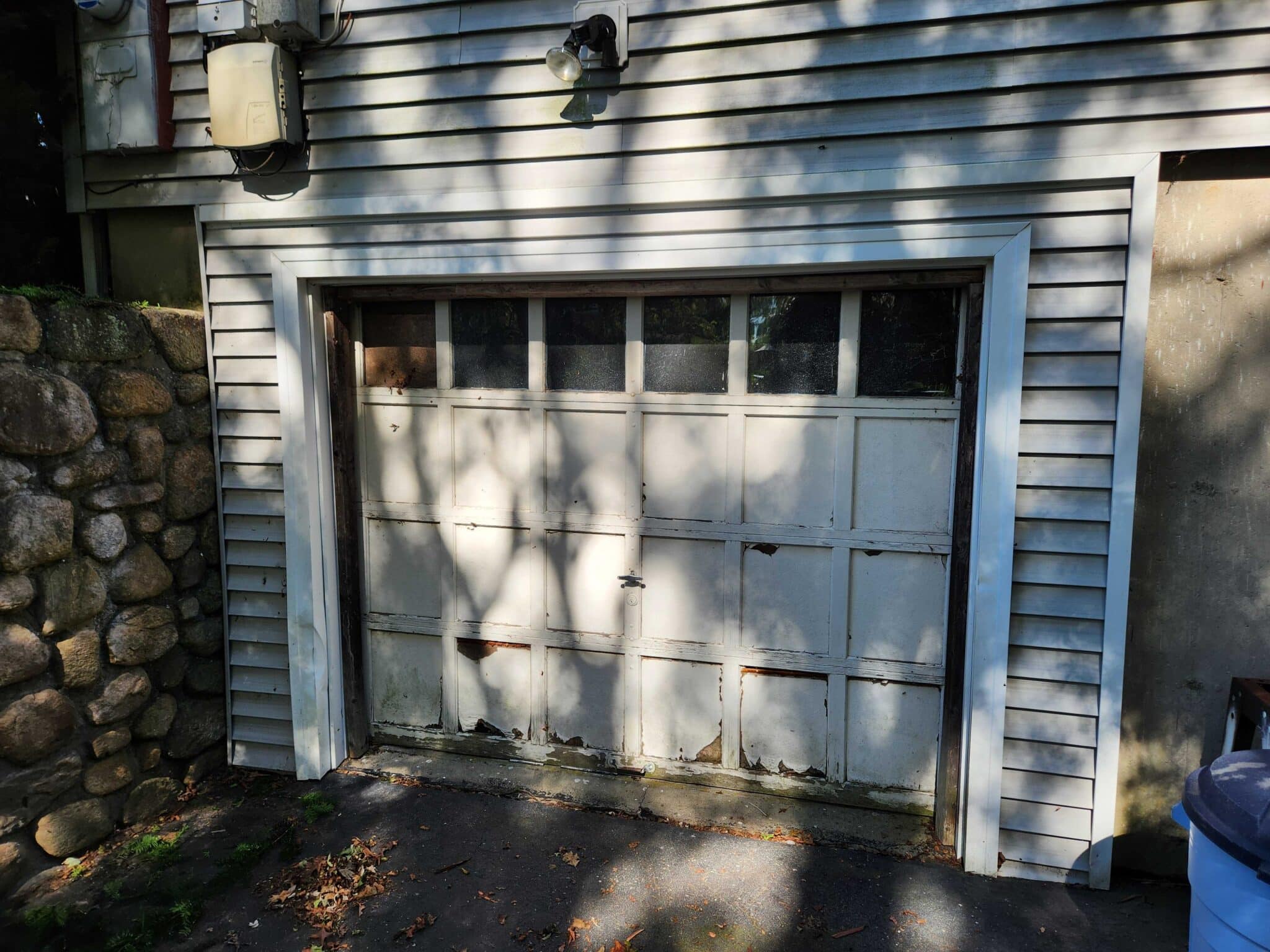 Before General Doors, Advantage, White, Ashaway RI ,Ace Overhead Doors, garage door company